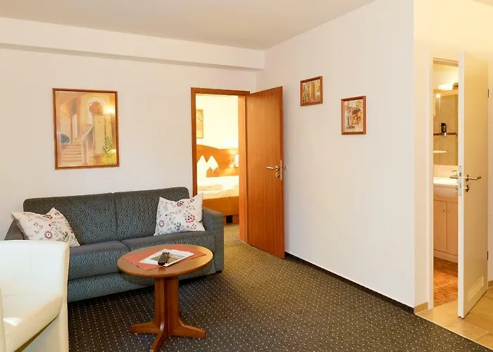 Am Katharinenholz 3* Potsdam